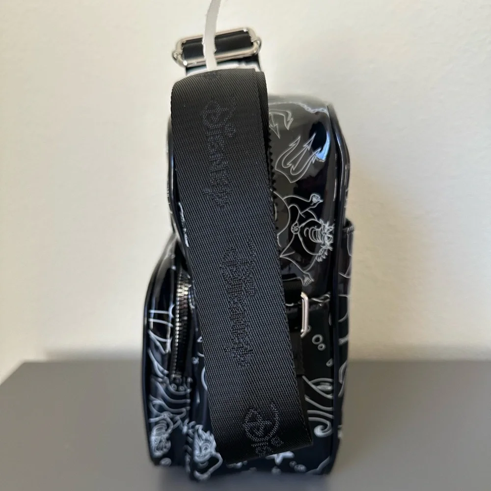 NWT Buckle-Down Disney The Little Mermaid Villain Ursula Poses Crossbody Bag - Picture 7 of 13